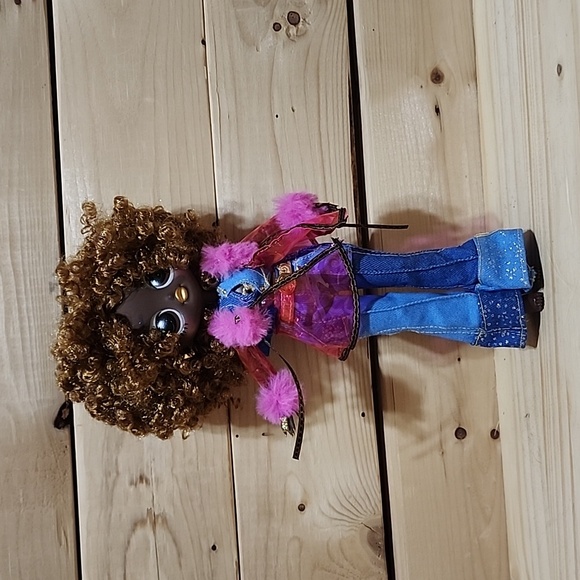 MGA Entertainment LOL OMG Agent Soul Movie 9in doll - Picture 1 of 1